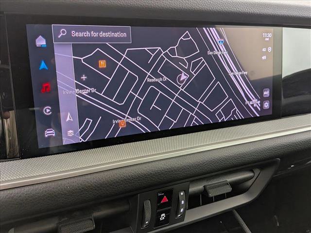 Certified 2025 Porsche Cayenne AWD/4WD image 18