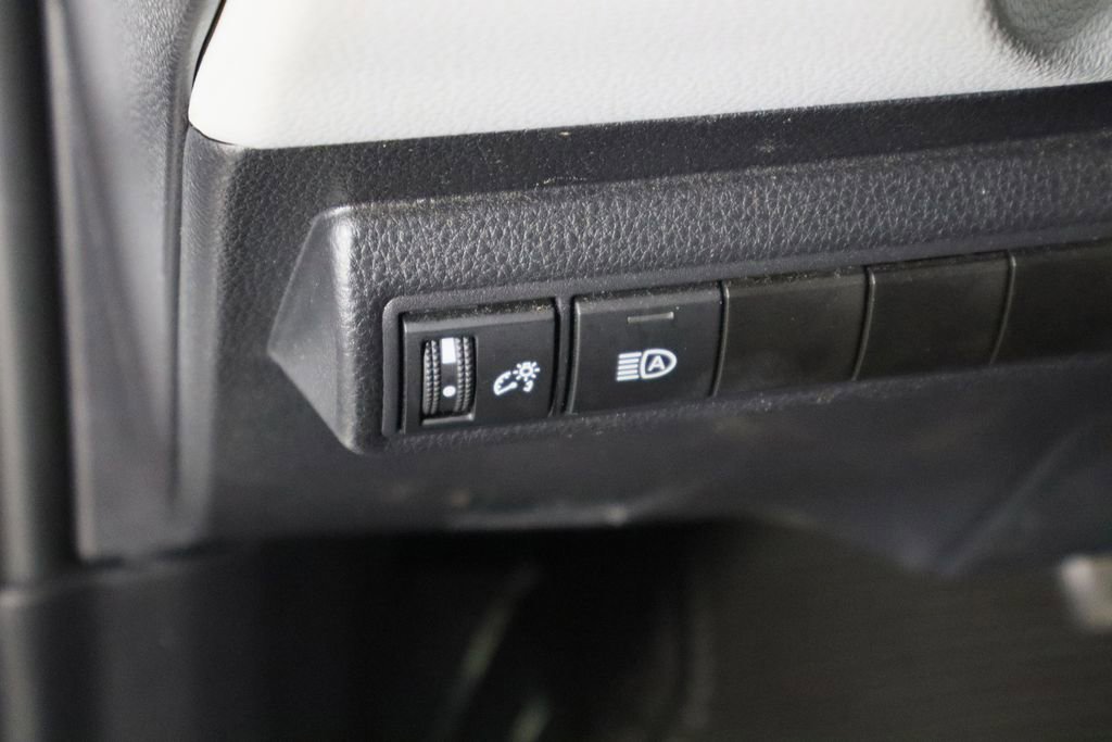Used 2024 Toyota Corolla SE image 18
