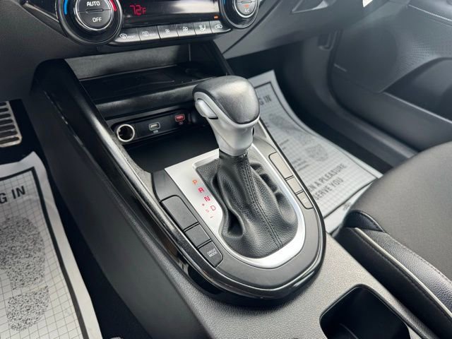 Used 2023 Kia Forte GT-Line w/ GT-Line Premium Package image 11