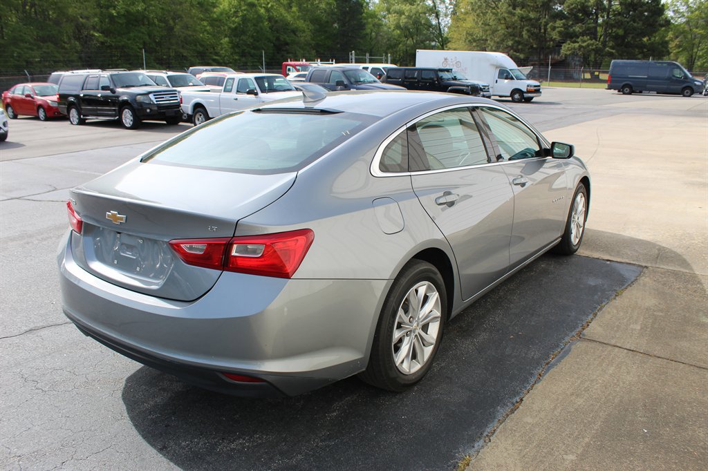 Used 2023 Chevrolet Malibu LT FWD image 3