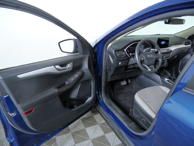 Certified 2020 Ford Escape SE AWD/4WD image 17