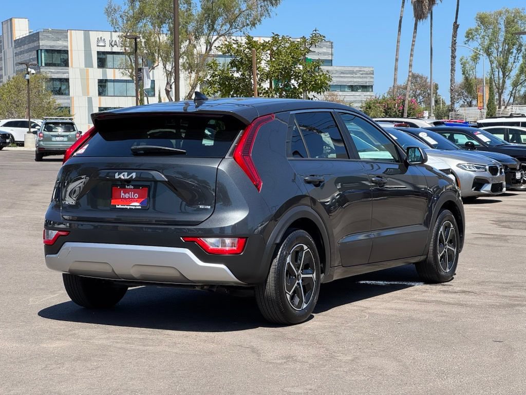 Used 2026 Kia Niro LX FWD image 33