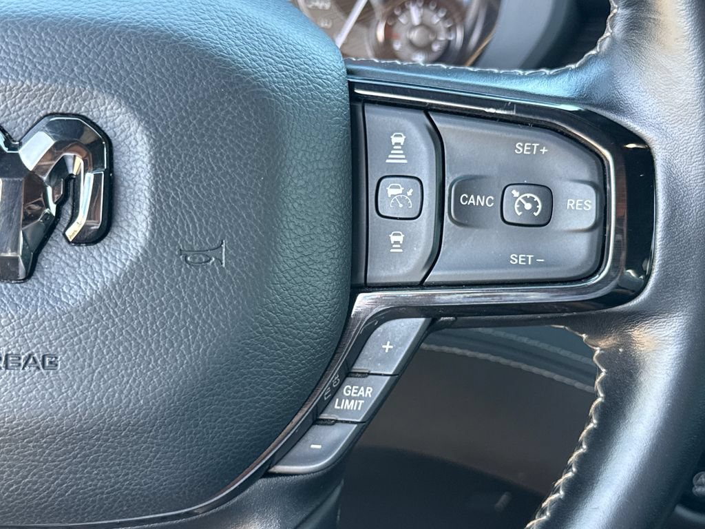 Used 2022 RAM 1500 Limited AWD/4WD image 16