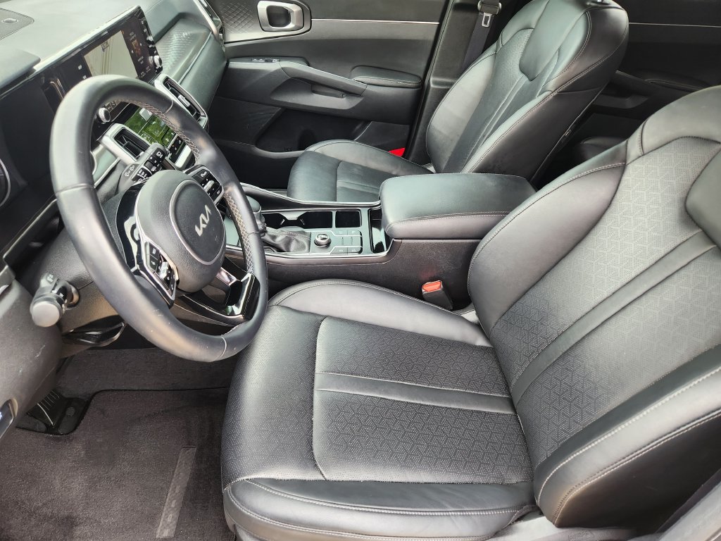 Used 2023 Kia Sorento S FWD image 22
