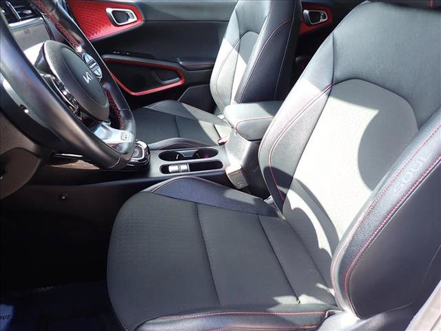 Used 2023 Kia Soul GT-Line w/ GT-Line Technology Package FWD image 11