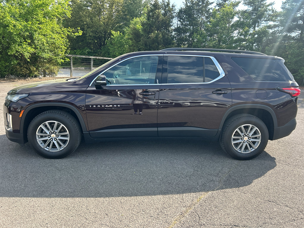 Used 2022 Chevrolet Traverse LT FWD image 8