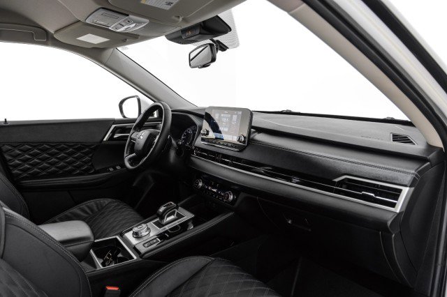 Used 2022 Mitsubishi Outlander SEL image 13