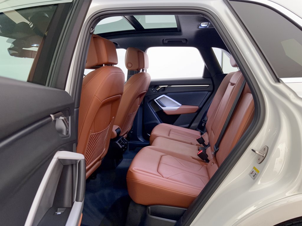 Certified 2025 Audi Q3 2.0T Premium w/ Convenience Package AWD/4WD image 25
