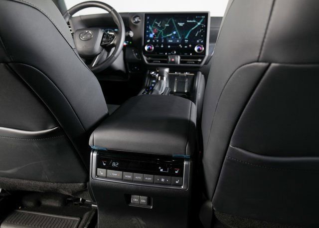 Used 2025 Lexus GX 550 550 Premium+ image 22