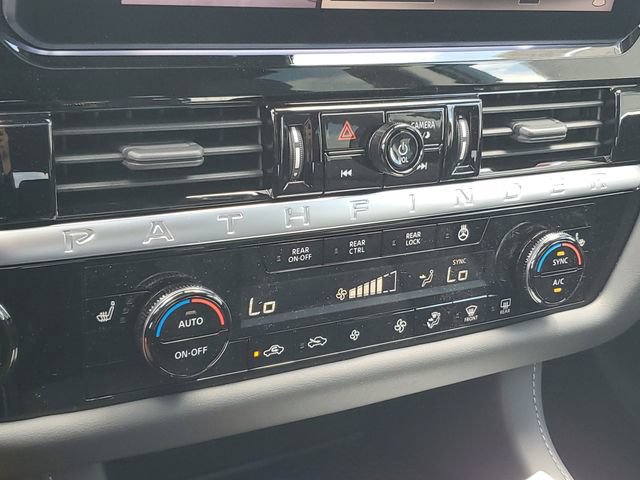 New 2026 Nissan Pathfinder SL w/ SL Premium Package AWD/4WD image 34