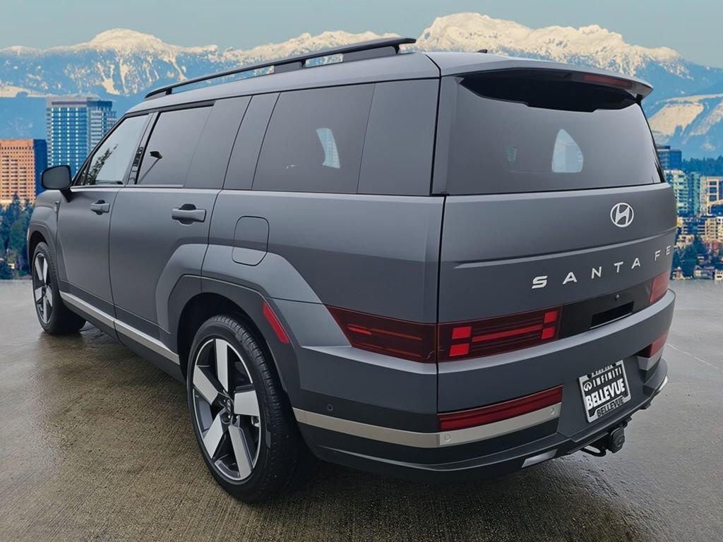 Used 2025 Hyundai Santa Fe Limited w/ Tow & Go Package image 5