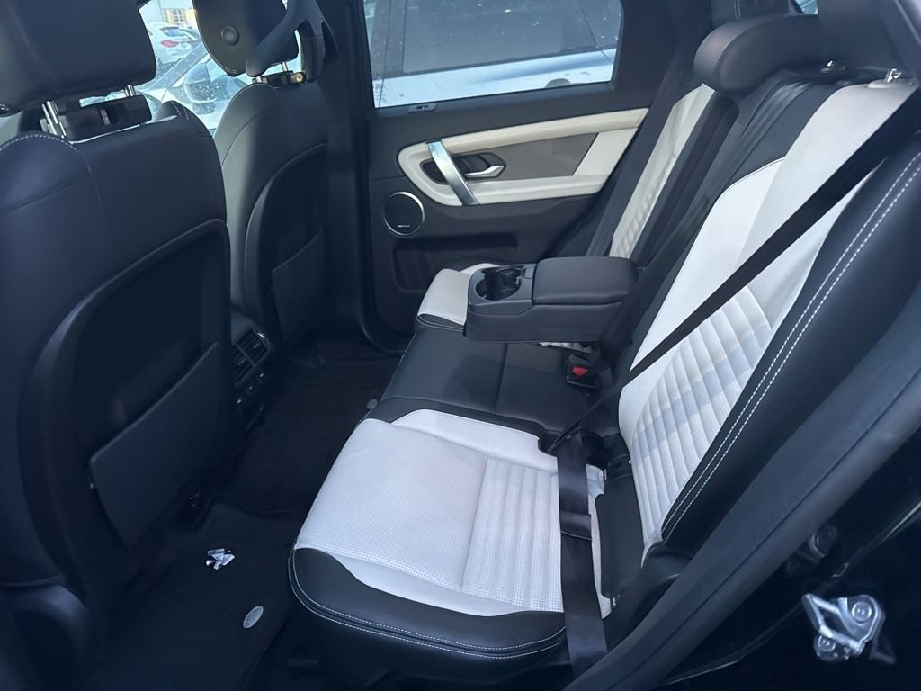 Used 2020 Land Rover Discovery Sport SE R-Dynamic image 10