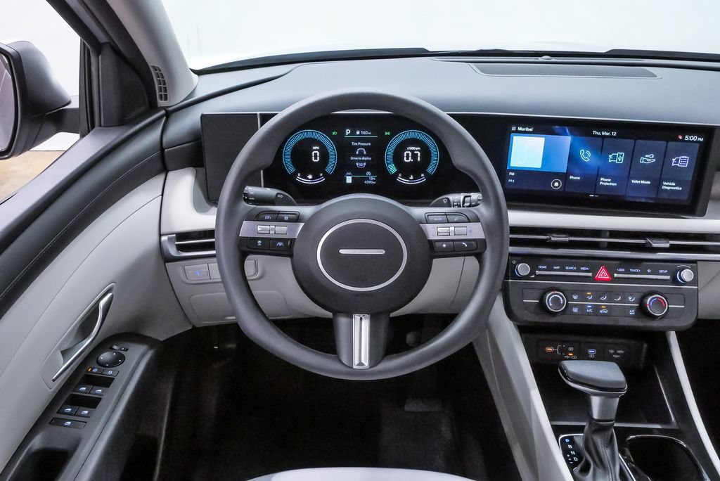 Certified 2026 Hyundai Tucson SE image 19