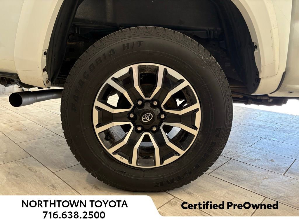 Used 2023 Toyota Tacoma TRD Sport image 11