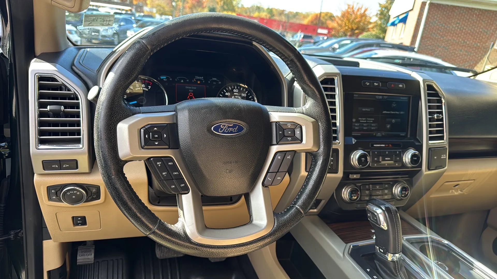 Used 2015 Ford F150 Lariat w/ Equipment Group 502A Luxury image 9