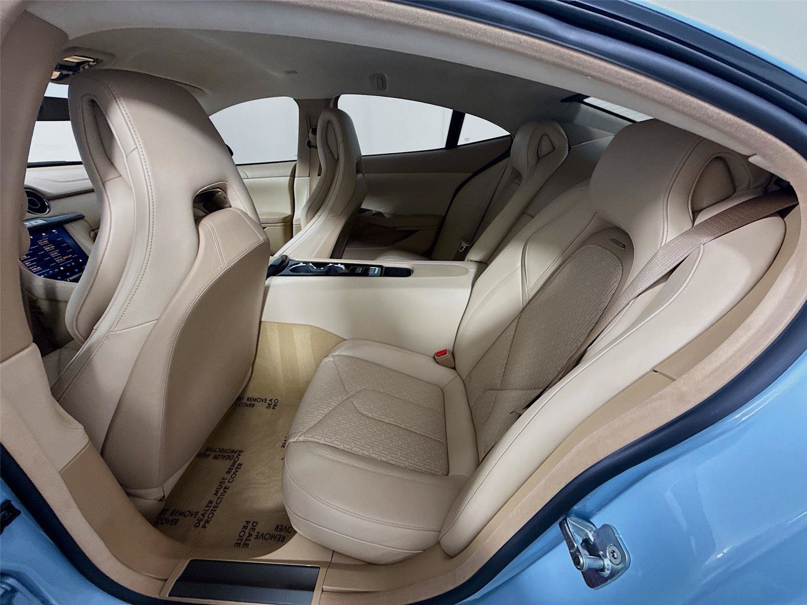 New 2025 Karma Revero Luxury RWD image 19
