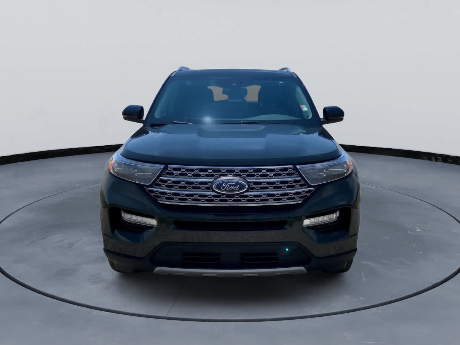 Used 2023 Ford Explorer Limited w/ Limited Technology Package AWD/4WD image 19