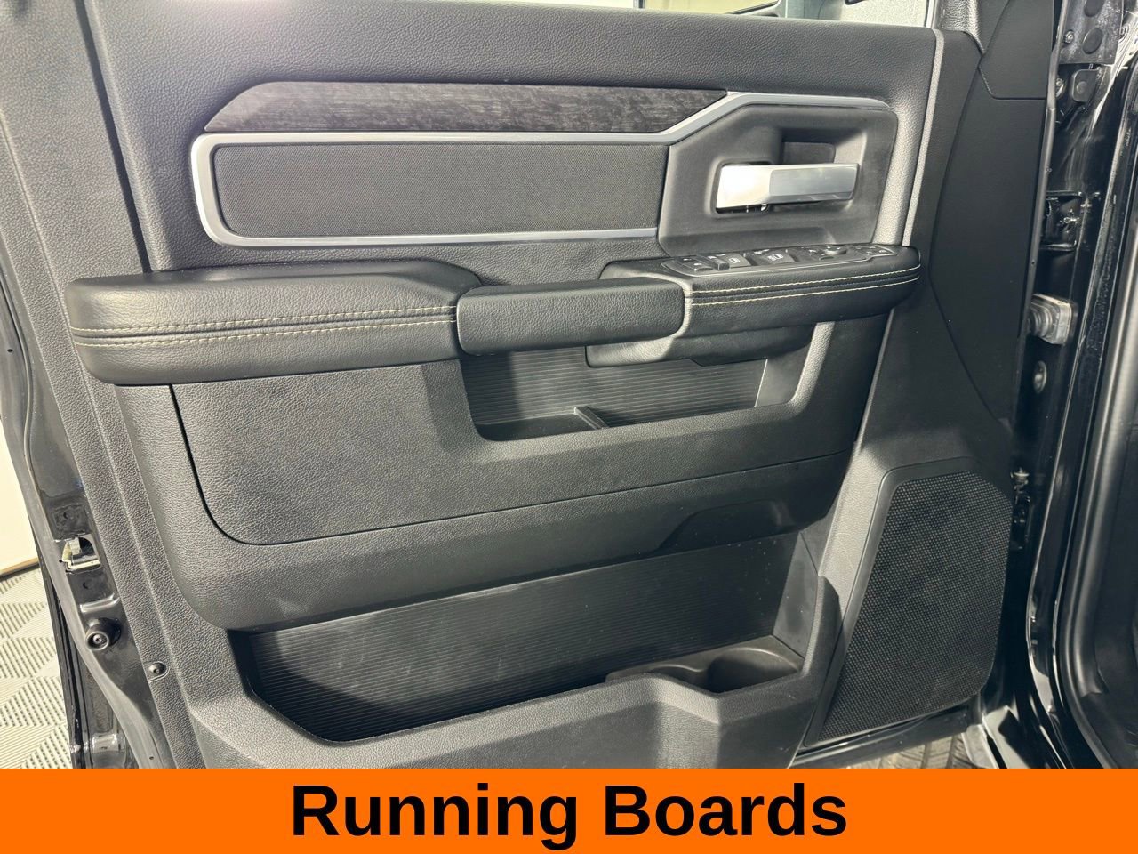 Used 2024 RAM 2500 Big Horn w/ Bed Utility Group image 10