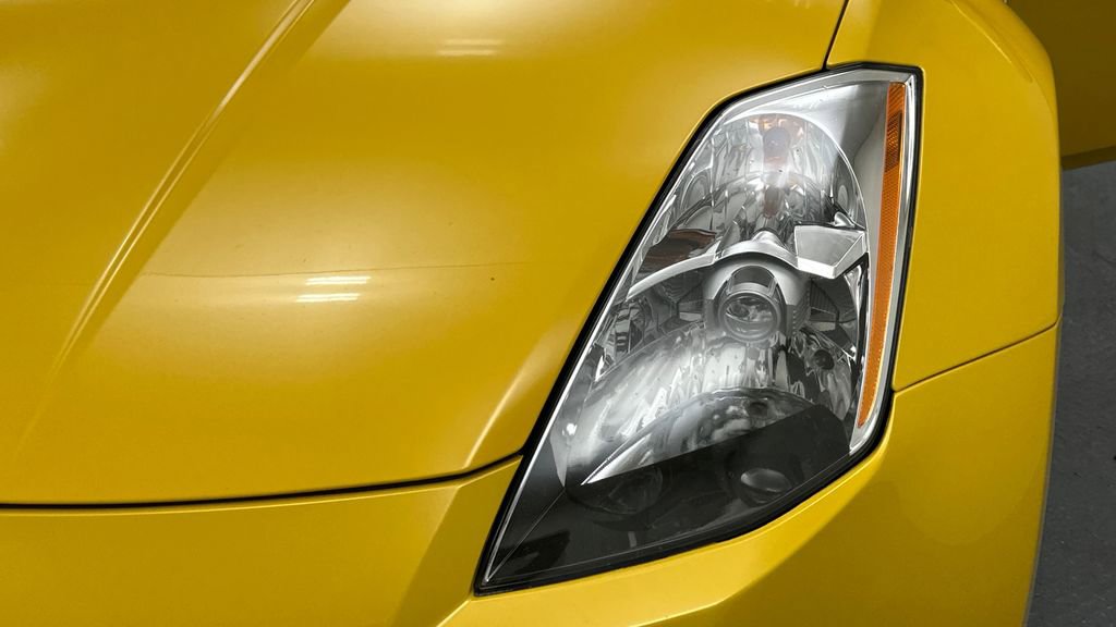 Used 2005 Nissan 350Z Touring image 25