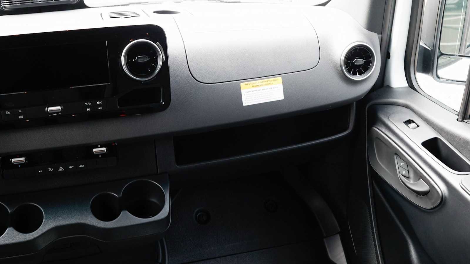 New 2026 Mercedes-Benz Sprinter 2500 image 23