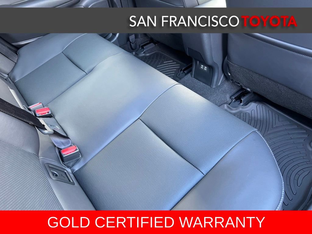 Certified 2024 Toyota Prius XLE image 19