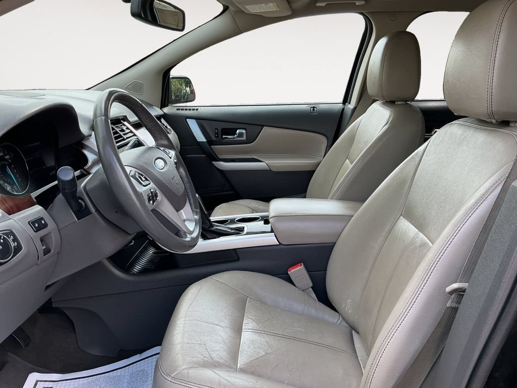 Used 2014 Ford Edge Limited w/ Equipment Group 302A FWD image 11