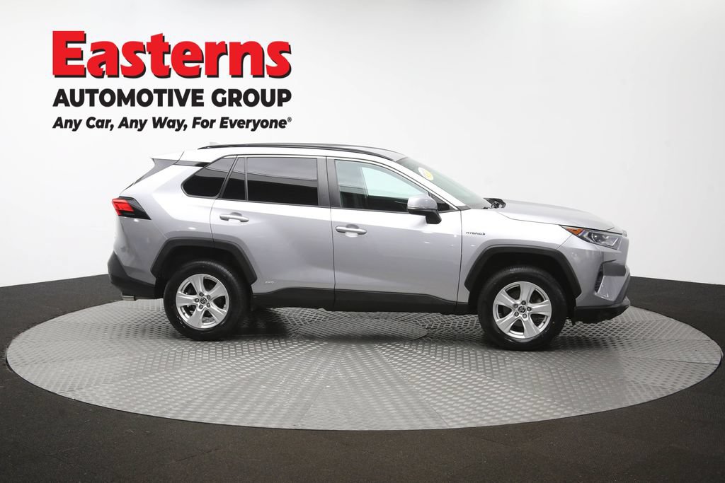 Used 2021 Toyota RAV4 XLE w/ XLE Grade Weather Package AWD/4WD image 47