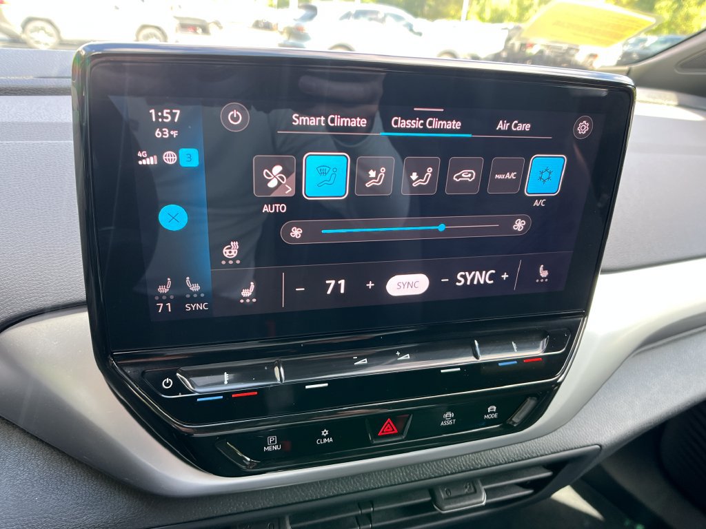 Used 2022 Volkswagen ID.4 Pro AWD/4WD image 17
