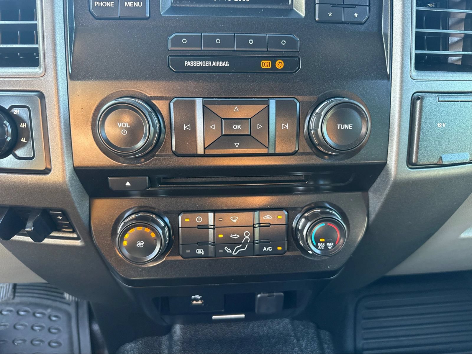 Used 2018 Ford F350 XL w/ Power Equipment Group AWD/4WD image 24