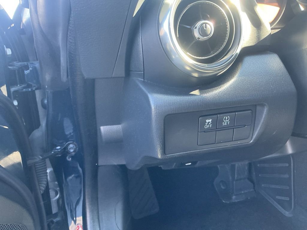 Used 2018 FIAT 124 Spider Classica image 11