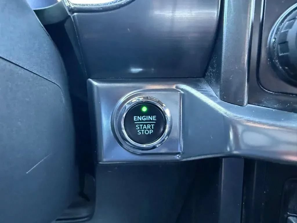 Used 2023 Ford F150 Lariat w/ Equipment Group 502A High AWD/4WD image 19