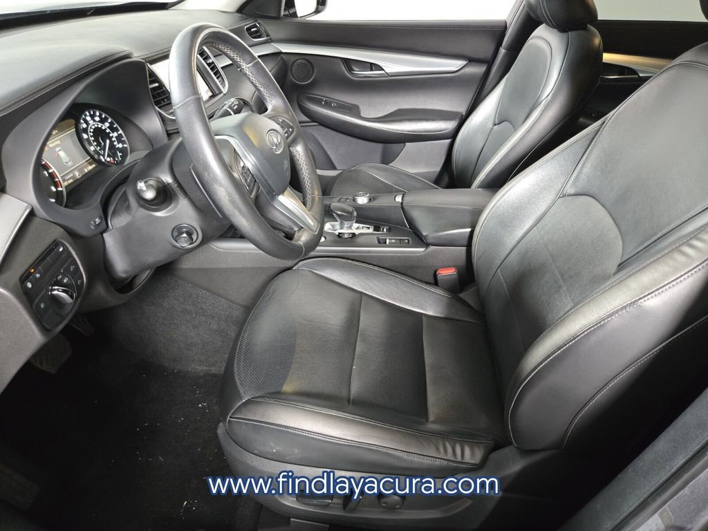 Used 2019 INFINITI QX50 Essential w/ Premium Heat Package AWD/4WD image 12