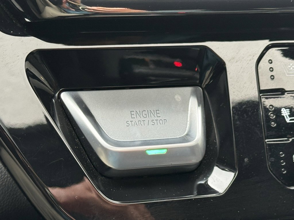 Used 2022 GMC Sierra 1500 AT4 w/ AT4 Premium Package image 15