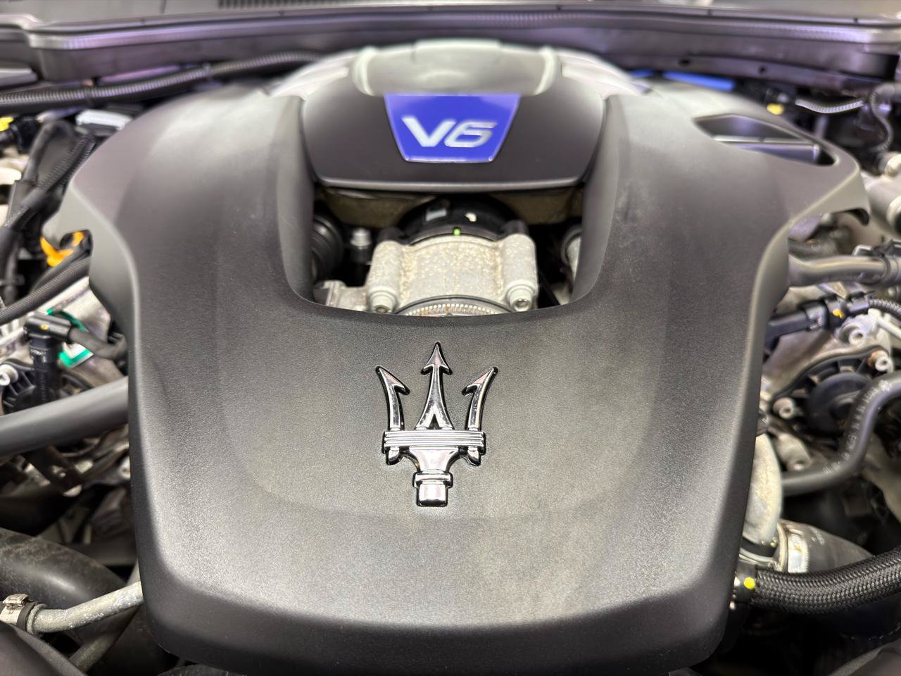 Used 2018 Maserati Quattroporte S GranSport Q4 AWD/4WD image 36