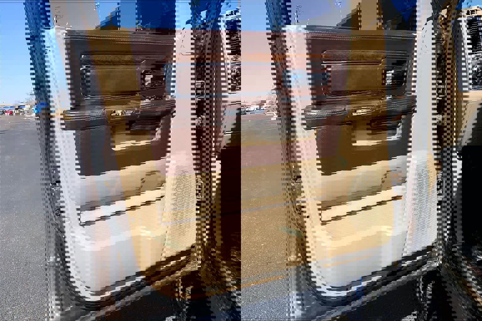 Used 2018 RAM 2500 Longhorn image 22