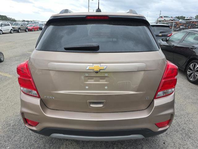 Used 2018 Chevrolet Trax LT w/ LT Convenience Package image 5