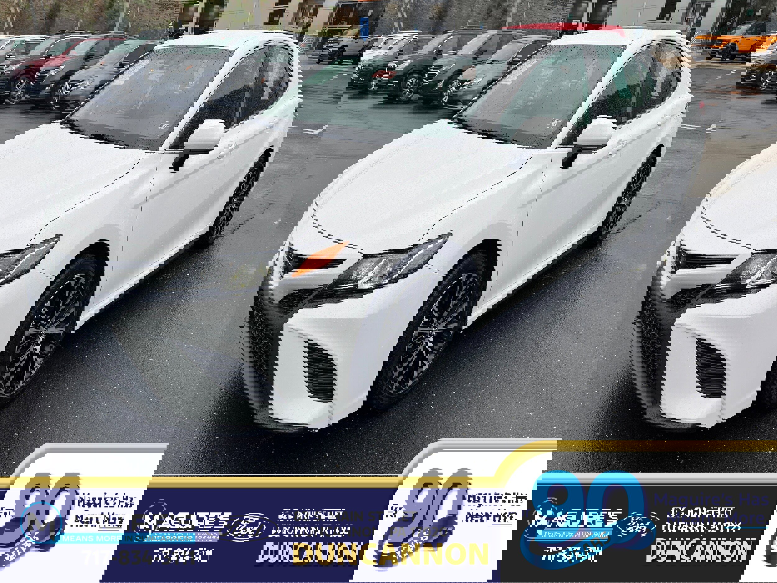 Used 2019 Toyota Camry SE FWD image 1