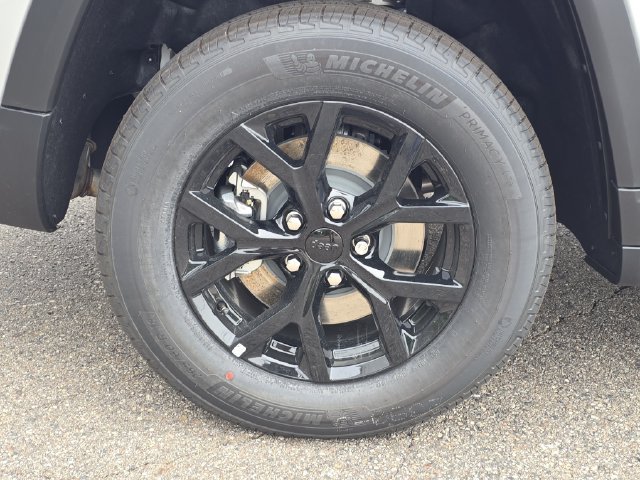 New 2026 Jeep Grand Cherokee L 4WD image 6