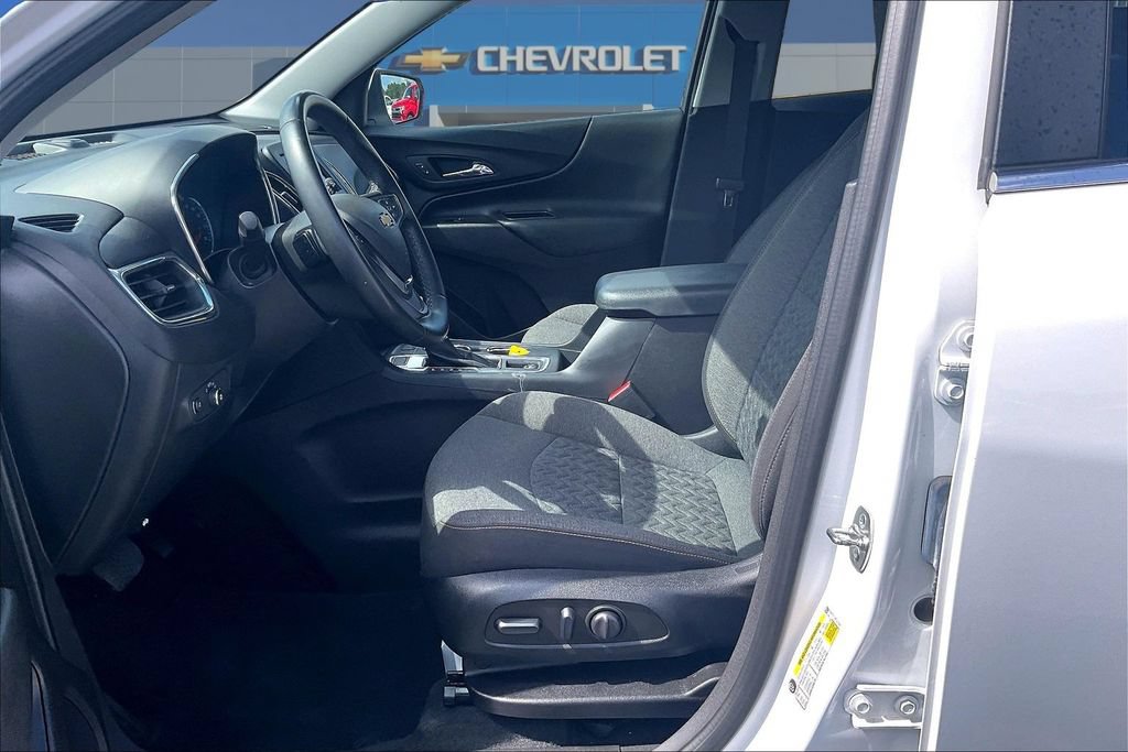 Used 2024 Chevrolet Equinox LT w/ Driver Convenience Package AWD/4WD image 21