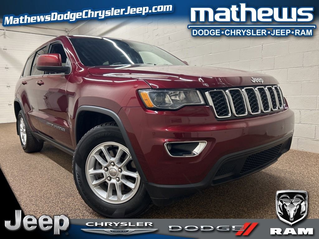 Used 2020 Jeep Grand Cherokee Laredo image 1