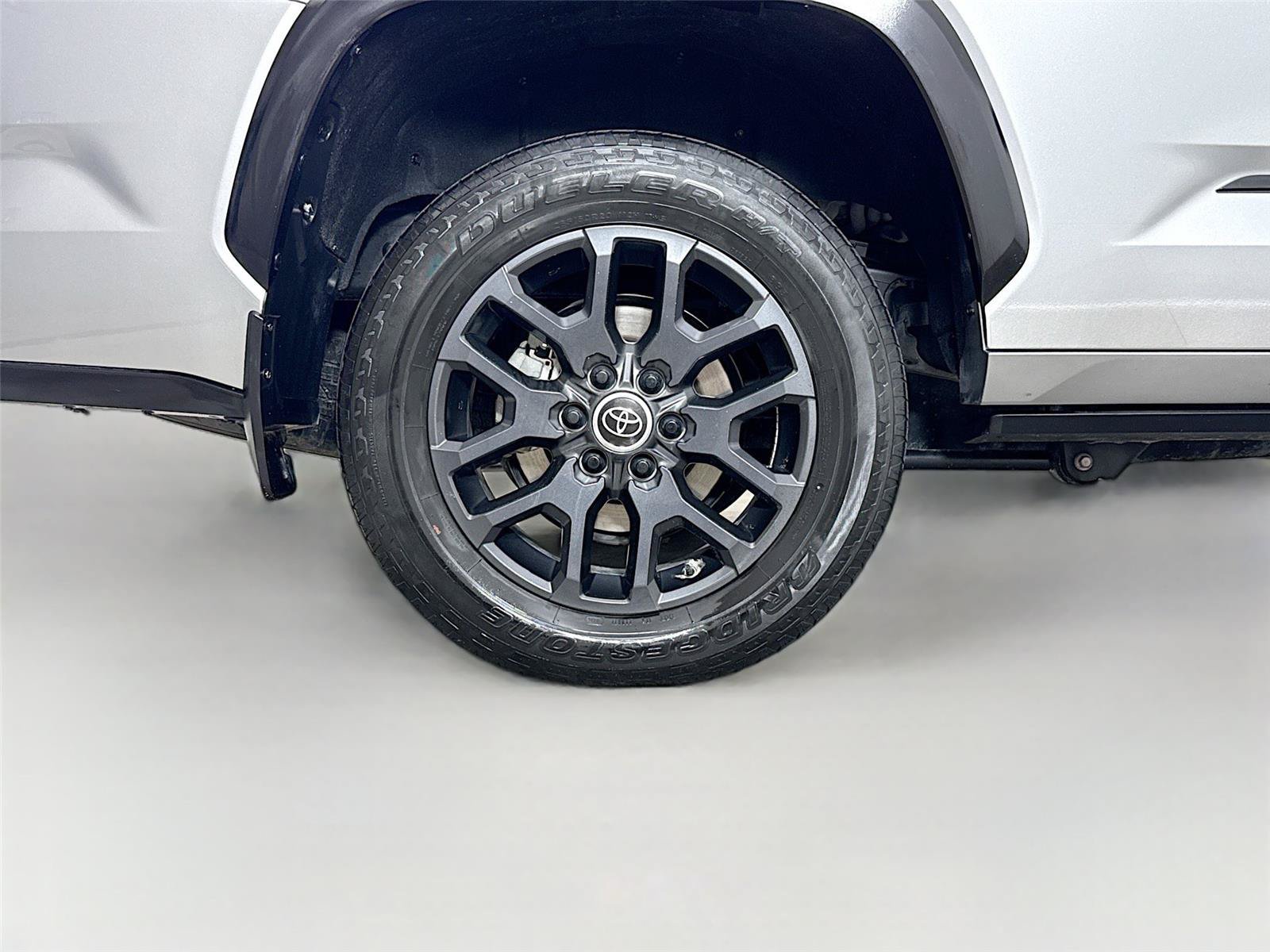 Used 2024 Toyota Sequoia Platinum AWD/4WD image 39