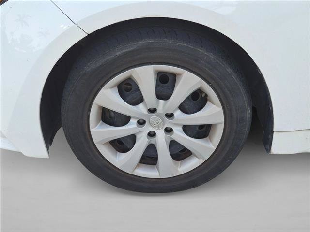 Used 2020 Toyota Corolla LE FWD image 6