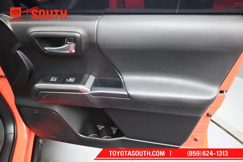 Used 2023 Toyota Tacoma TRD Pro AWD/4WD image 34