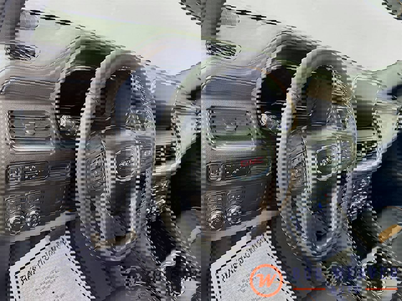 Used 2024 GMC Yukon XL AT4 AWD/4WD image 9