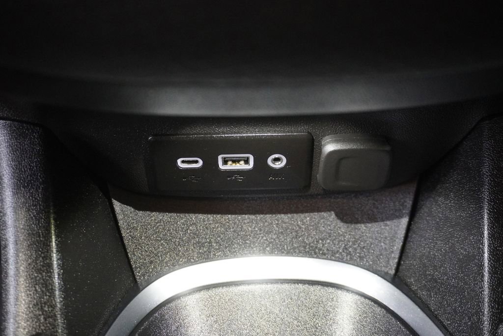 Used 2024 Chevrolet Malibu LT w/ Midnight Edition image 17