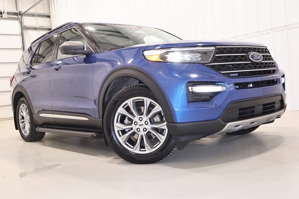Certified 2020 Ford Explorer XLT w/ Equipment Group 202A image 43