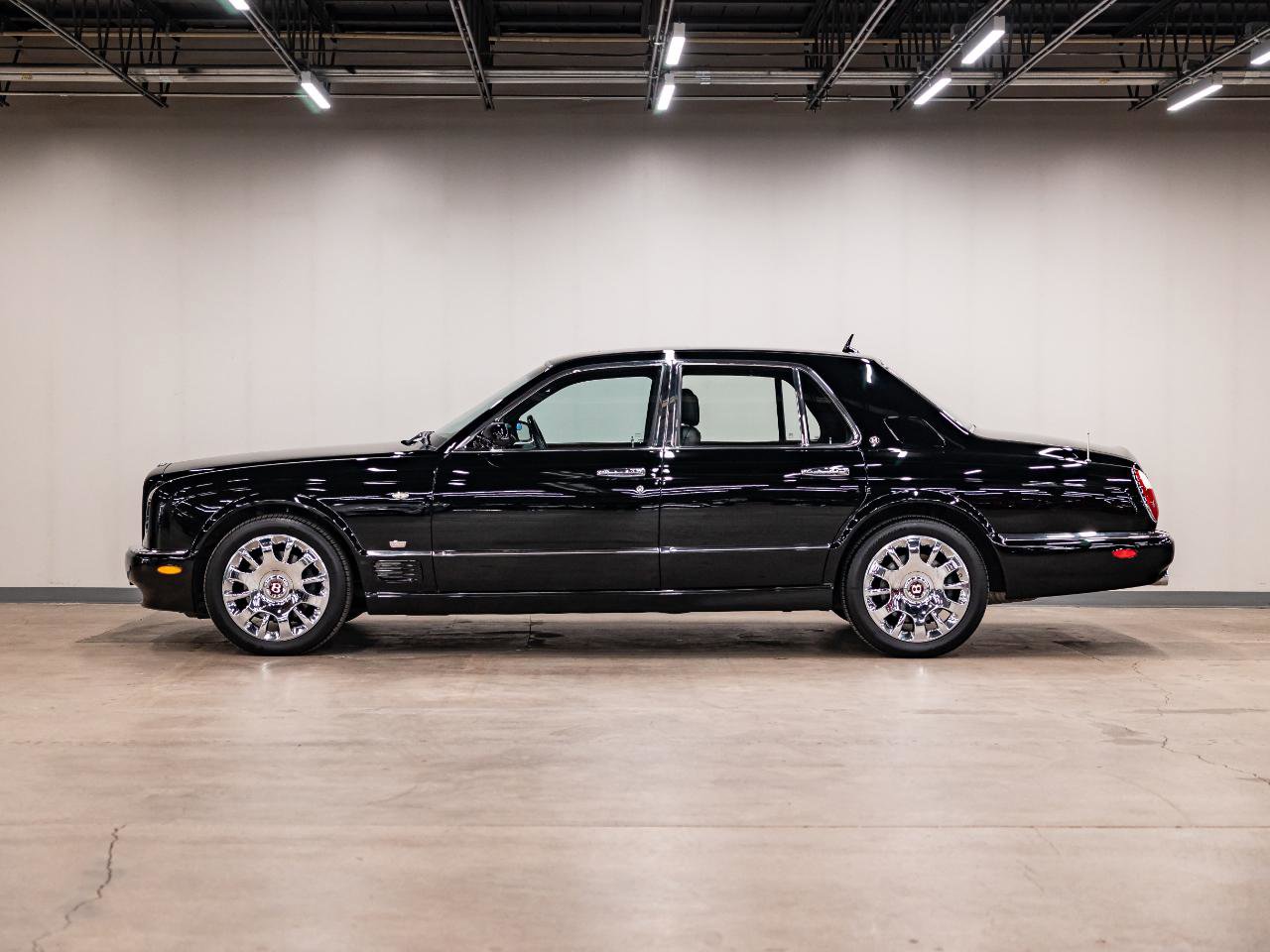 Used 2005 Bentley Arnage R RWD image 21