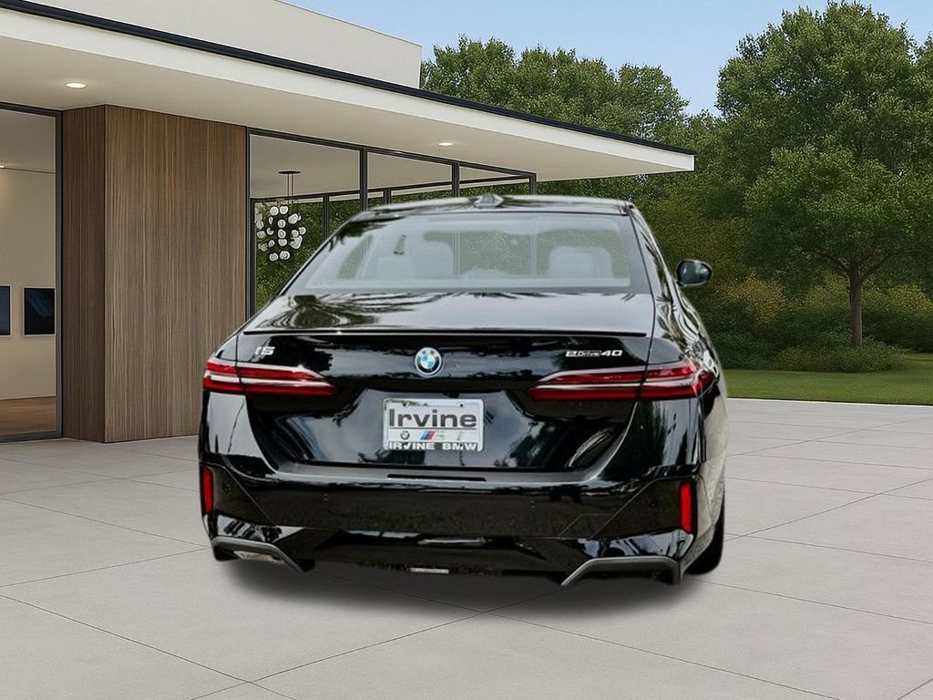 New 2026 BMW i5 eDrive40 w/ M Sport Package image 9