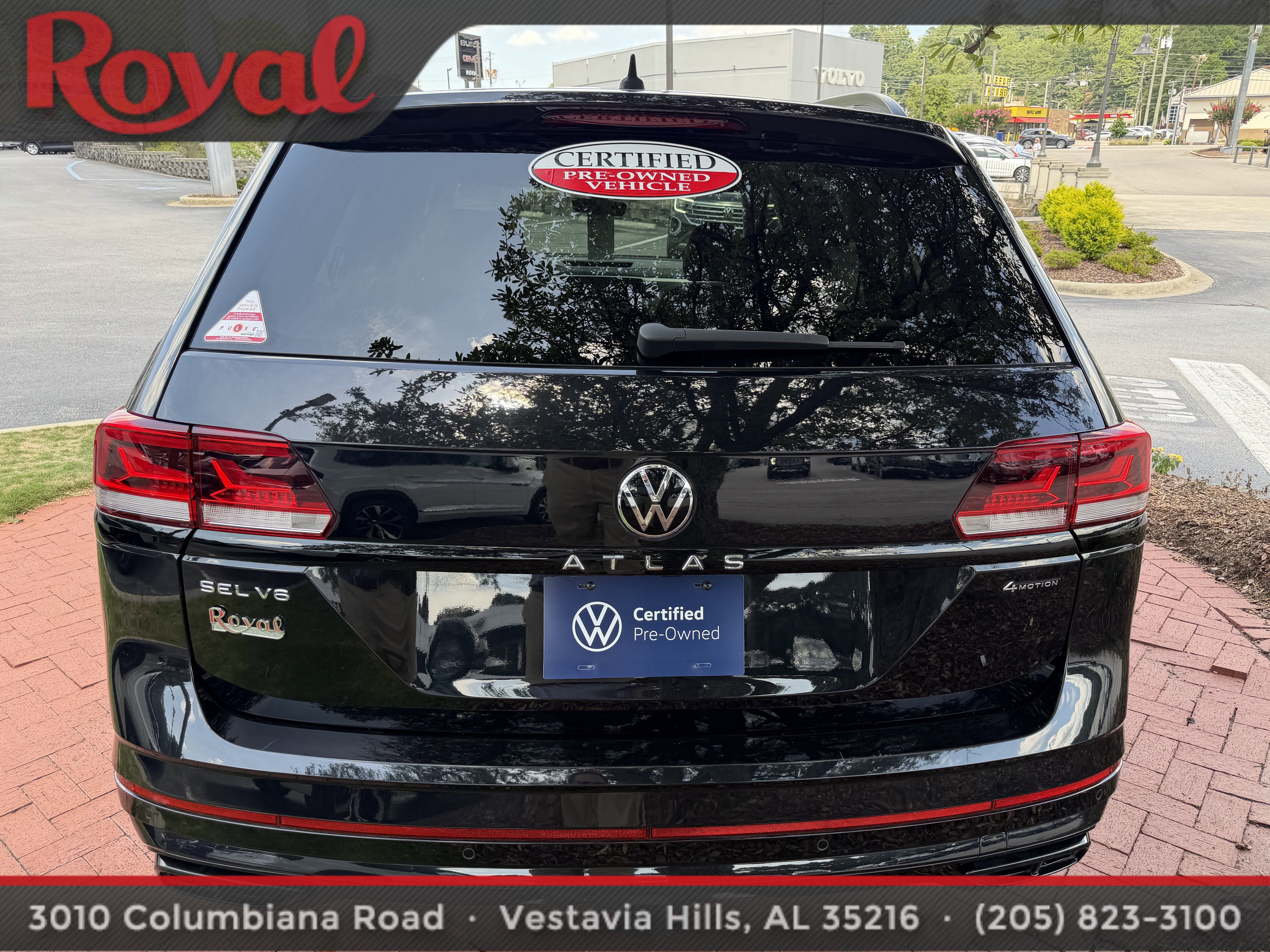 Certified 2023 Volkswagen Atlas SEL R-Line AWD/4WD image 5
