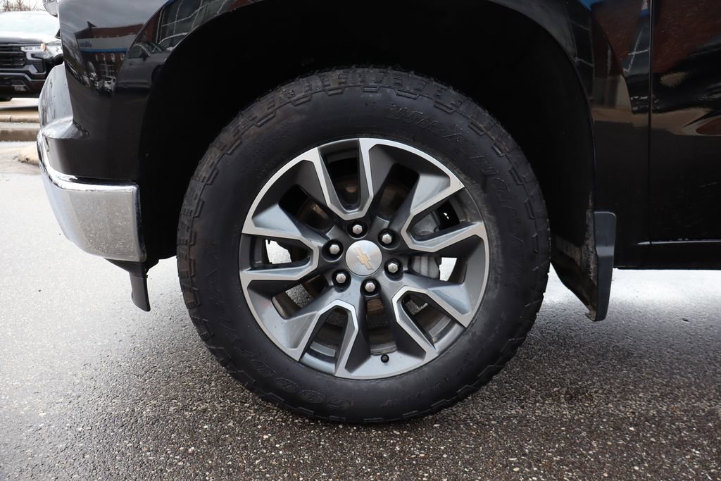 Used 2024 Chevrolet Silverado 1500 LT image 26